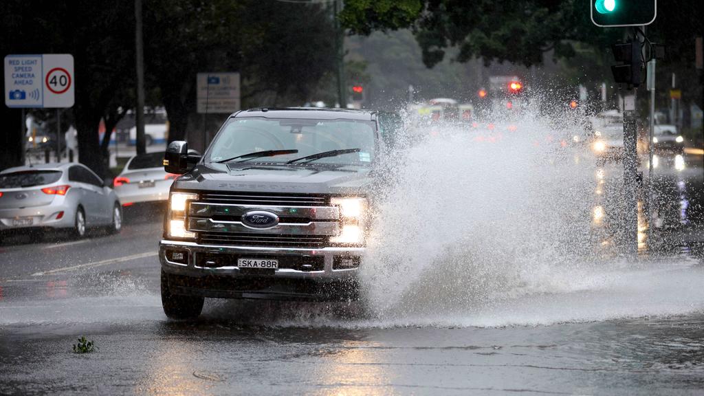 How Car Floor Mats Protect Your Car Interior During NSW’s Extreme Weather